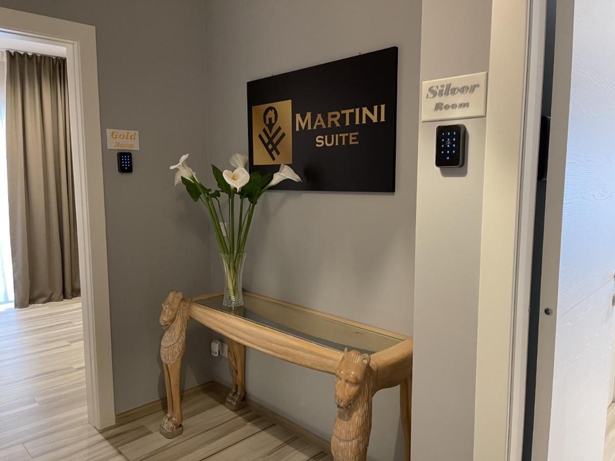 Martini Suite Bari Esterno foto