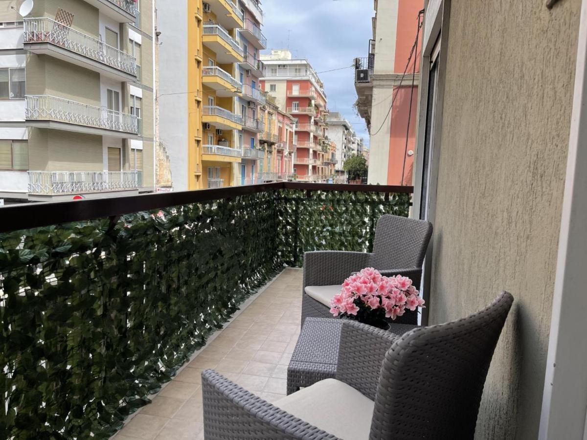 Martini Suite Bari Esterno foto